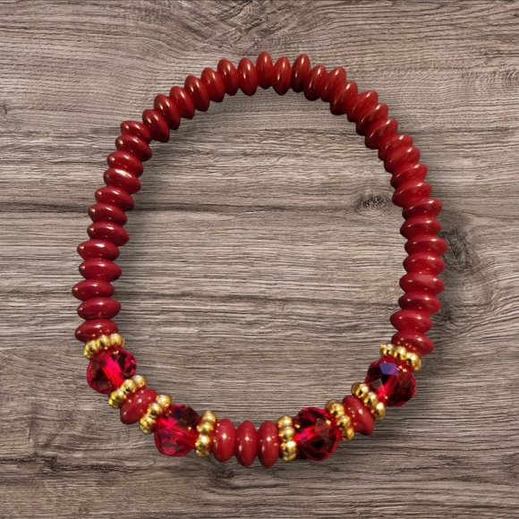 🩷3 for $15: Set of 2 Stretchy Bead Bracelets, Red & Gold, NWOT - Picture 2 of 3